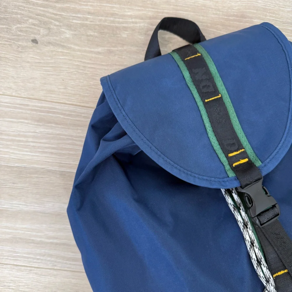 Doughnut Blue Bouncy 21L Travel Backpack